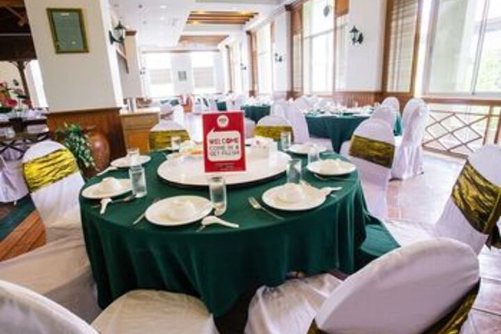 Ballroom/Hall 4 of 27
