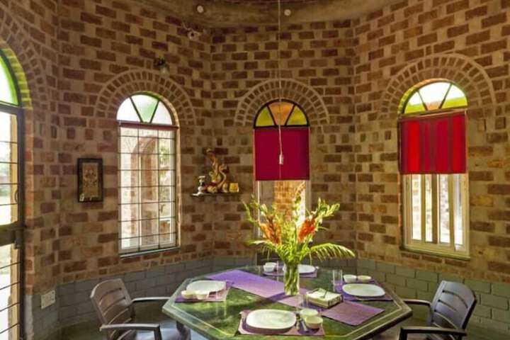 Dining 6 of 12