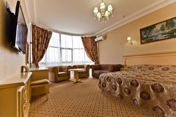 Room 15 of 43