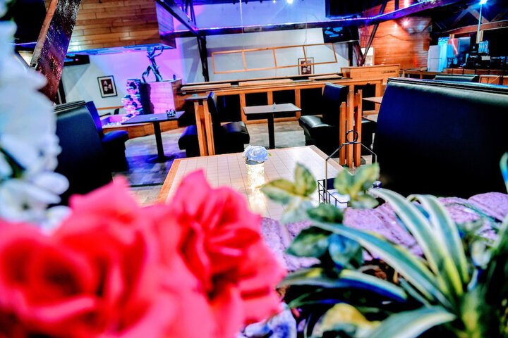 Dining 39 of 71