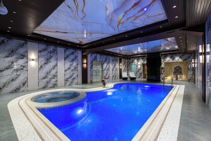 Pool 20 of 43