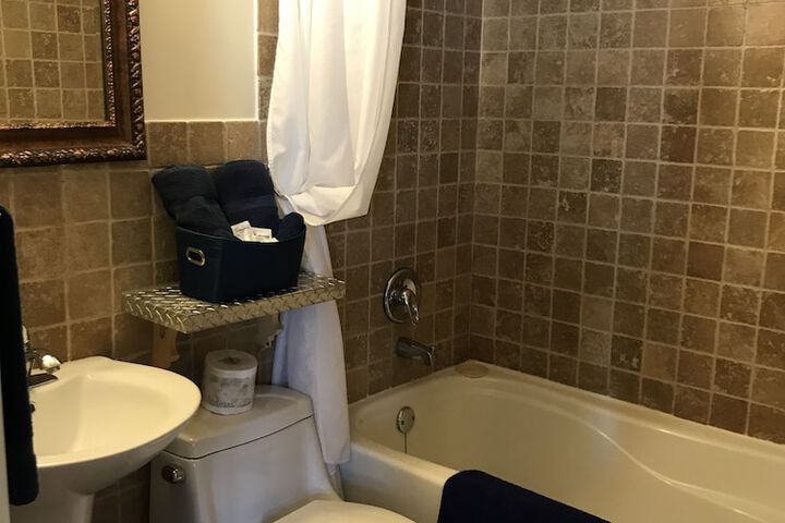 Room 41 of 60
