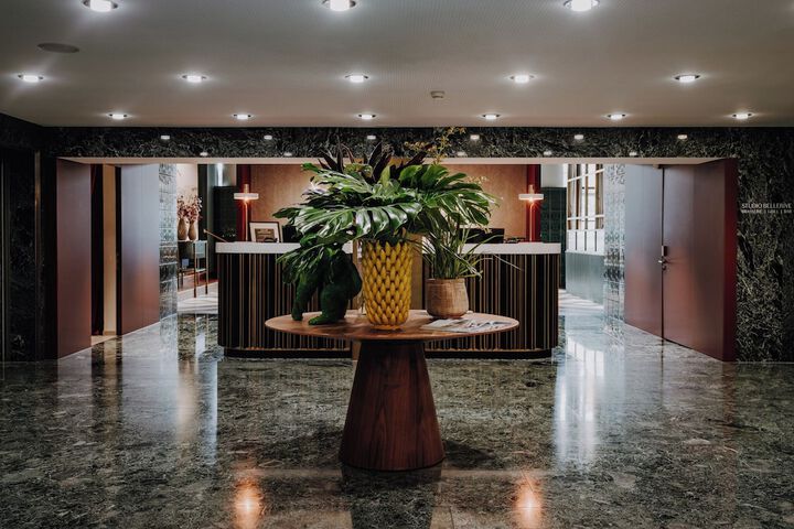 Guest Lobby
