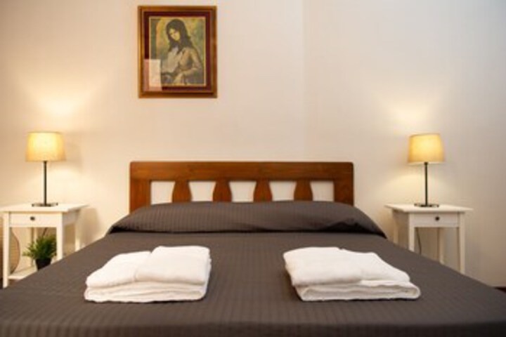 Room 34 of 123