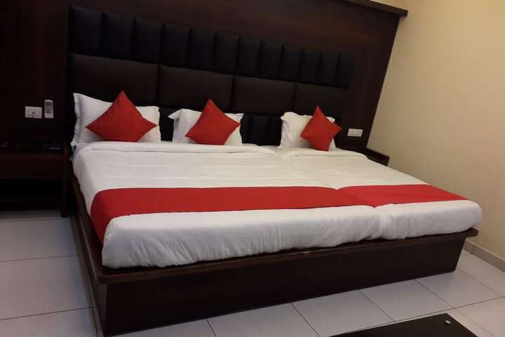Room 5 of 30