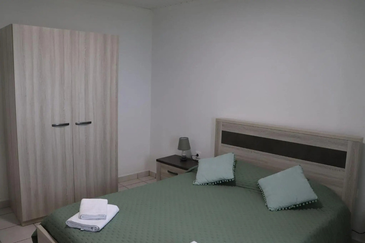 Room 6 of 20