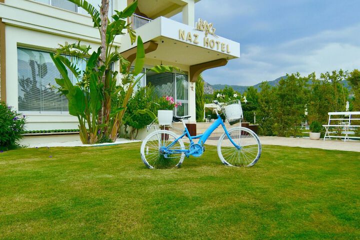 Hotel 100 of 106
