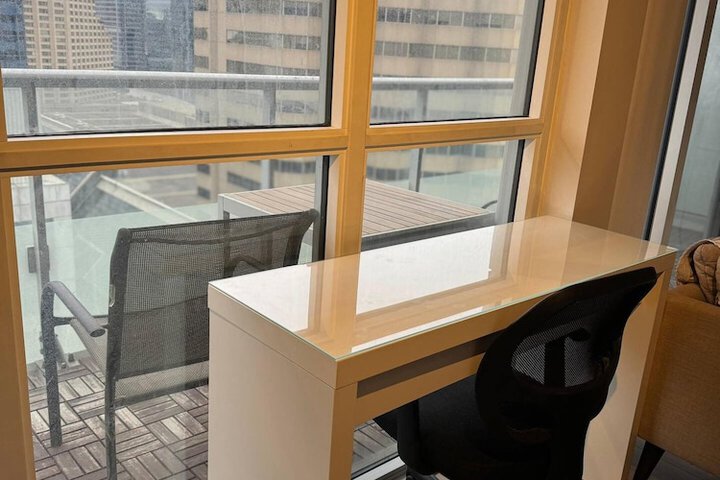 Room 250 of 448
