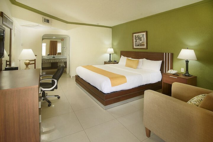 Room 9 of 49