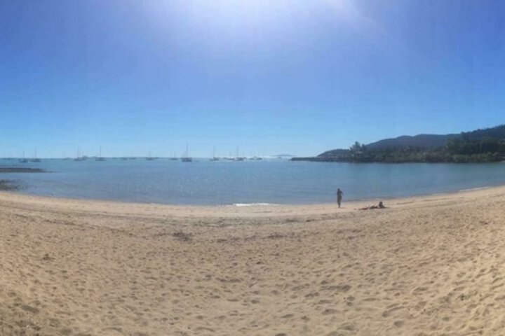 Beach 19 of 27