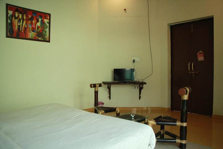 Room 17 of 96