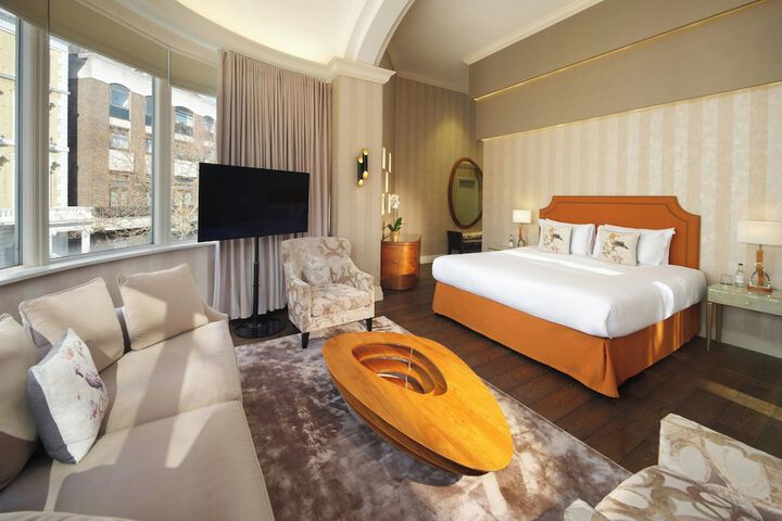 Room 41 of 84