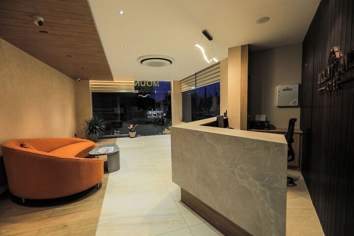Hotel Interior 4 of 40