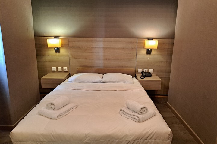 Room 21 of 44