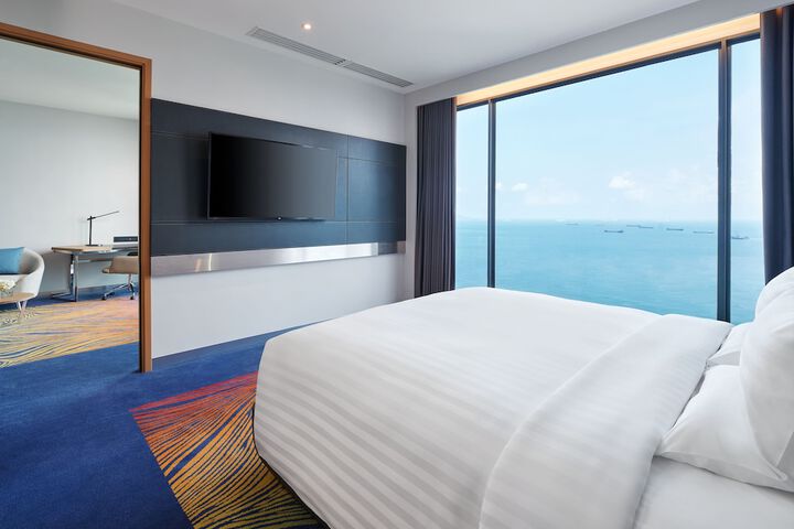 Room 9 of 46