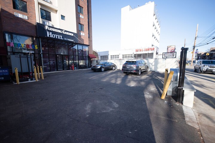 Property Grounds 24 of 25