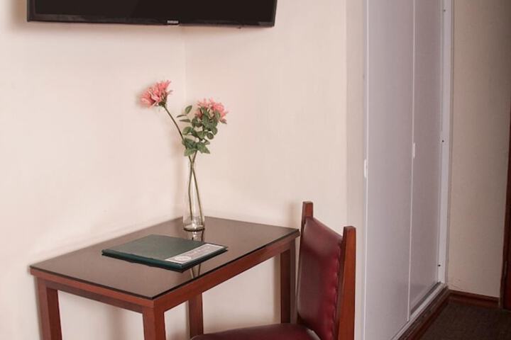 Room 18 of 36