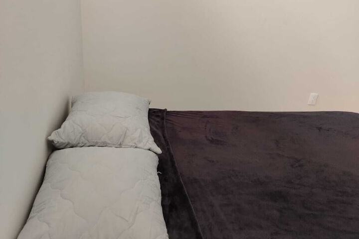 Room 13 of 27