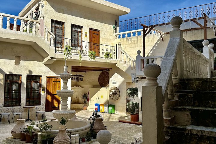 Hotel Exterior 17 of 22