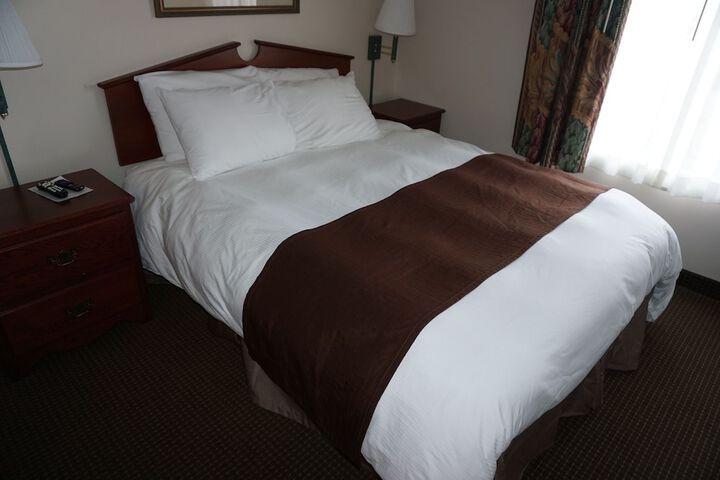 1 Bedroom Suite Queen Bed (19 of 26)