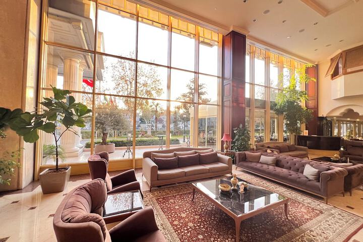 Guest Lobby