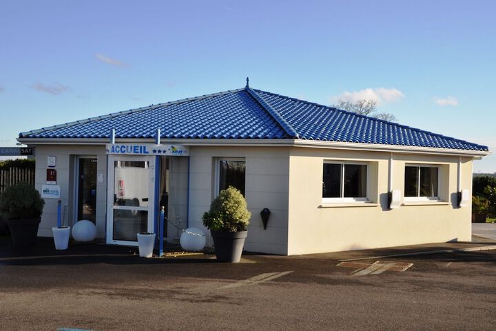 Hotel Interior 4 of 36
