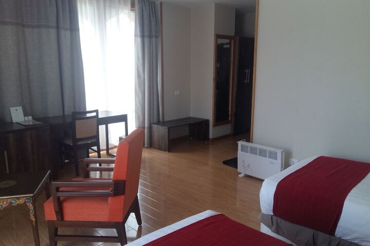 Room 9 of 21
