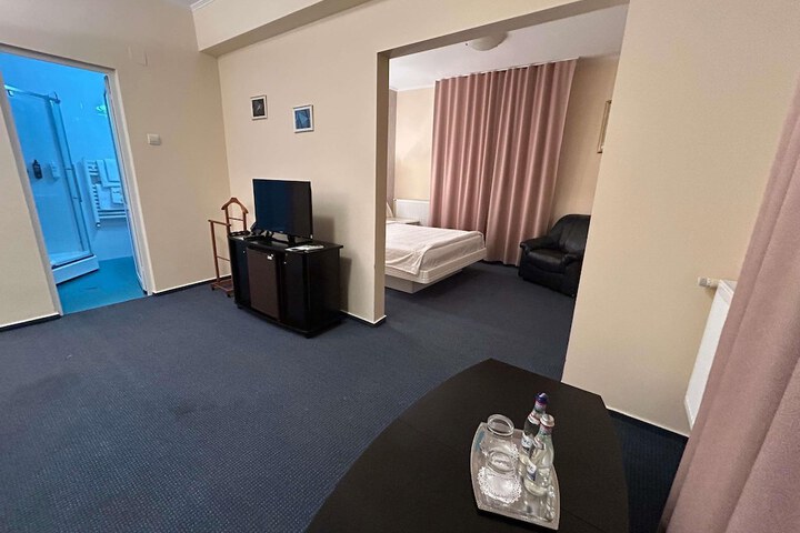 Room 41 of 151