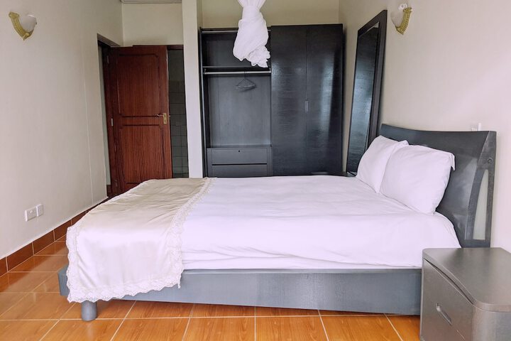 Room 8 of 71