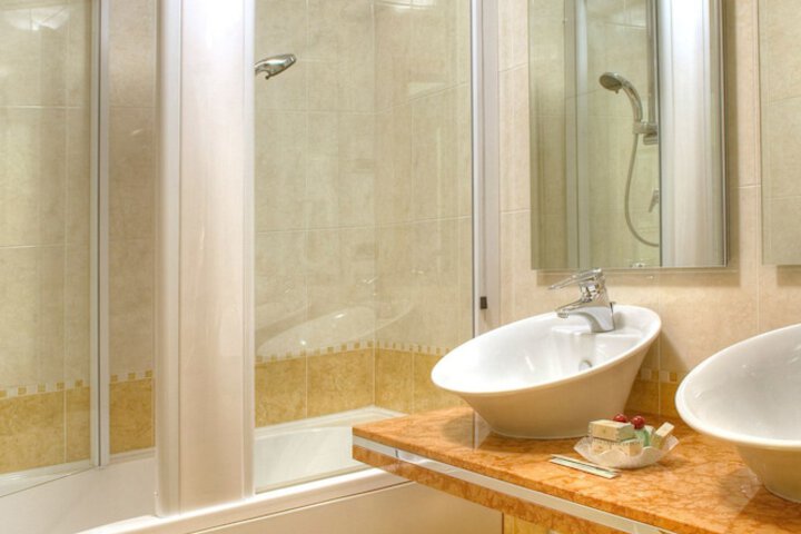Clean Restrooms