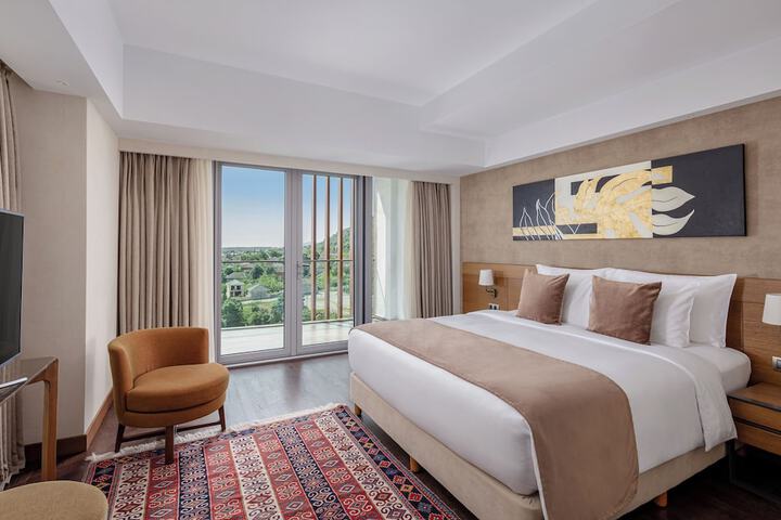 Room 20 of 137