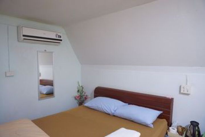 Room 17 of 20