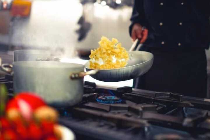 Dining 22 of 61