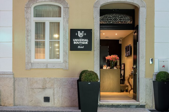Universal Boutique Hotel