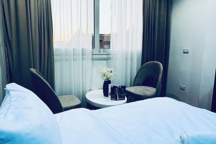 Room 27 of 53