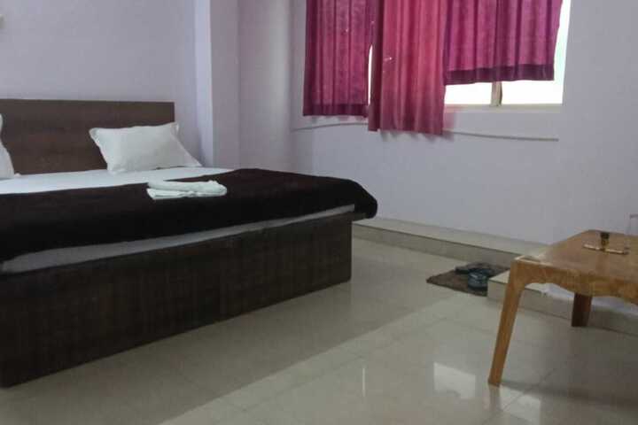 Room 3 of 21