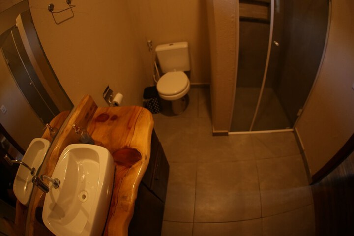 Room 228 of 259