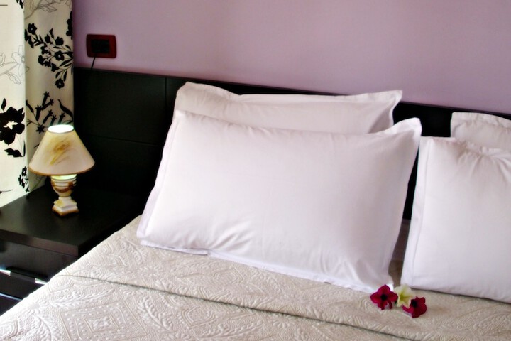 Room 9 of 32