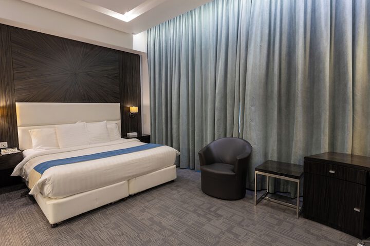 Room 30 of 60