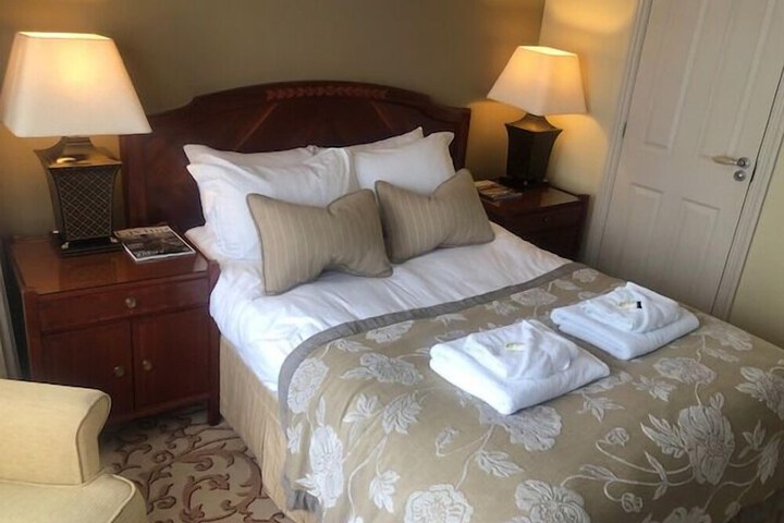 Room 6 of 36