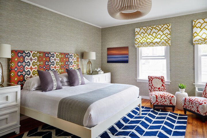 Room 25 of 65