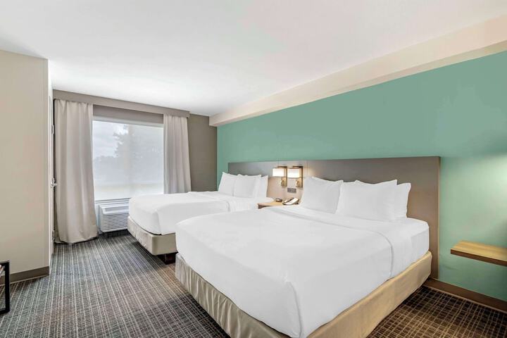 2 Queen Beds Suite (11 of 14)