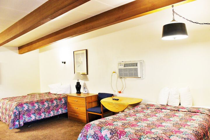 Room 4 of 13