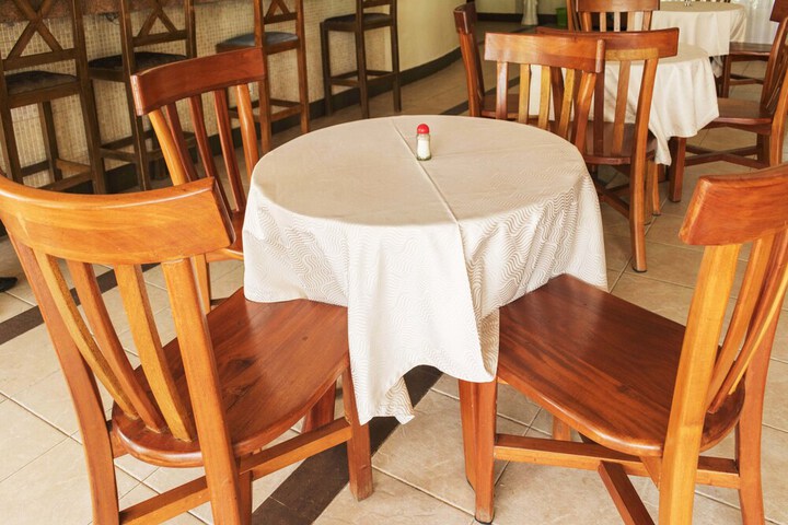Dining 49 of 86