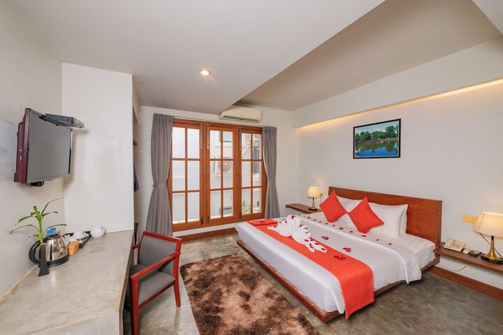Room 46 of 211