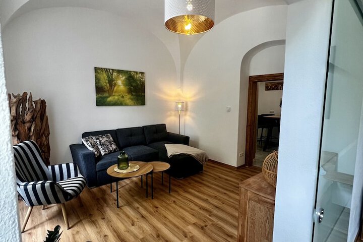 Lounge 66 of 74