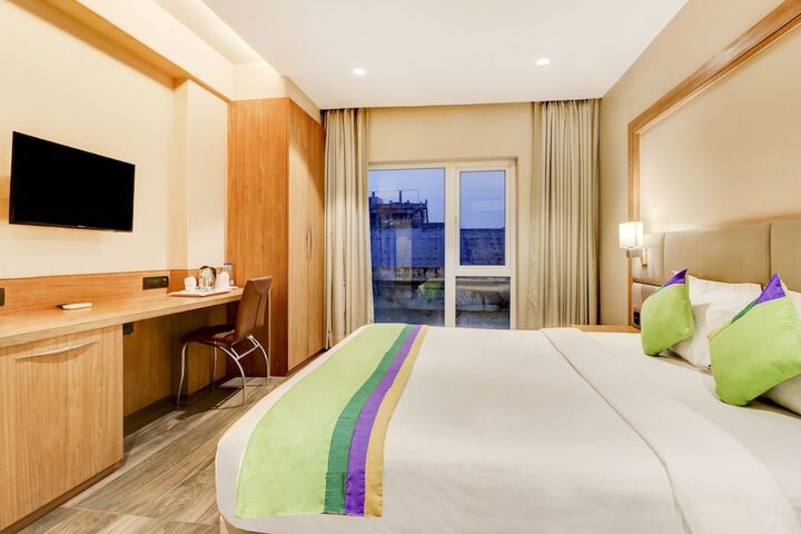 Room 19 of 48