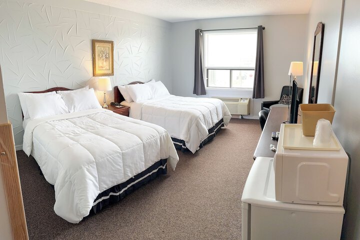 Room 4 of 34