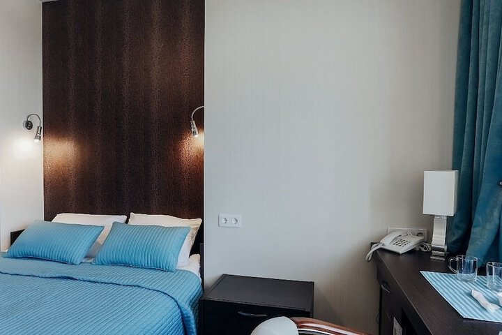 Room 9 of 81