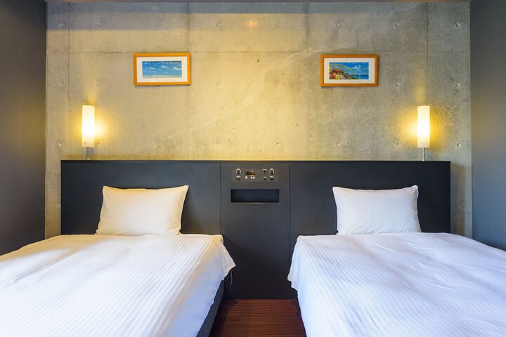Room 48 of 191